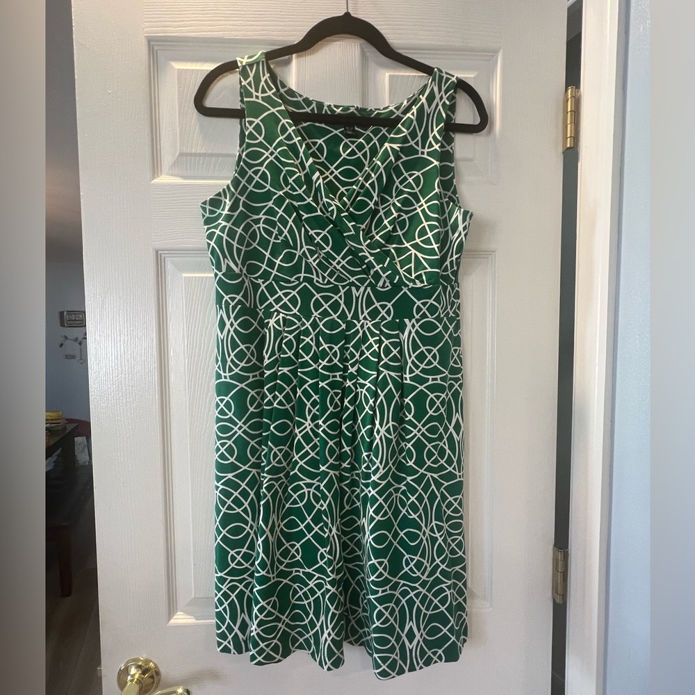 Lands End green cotton modal, crossover jersey dress size 10-12, medium petite